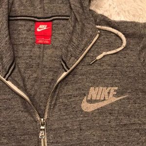 VINTAGE GYM NIKE ZIPUP 🖤